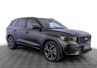 Подержанный автомобиль Geely Monjaro 2024 года (3 фото)