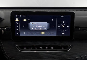 Подержанный автомобиль Haval Jolion 2023 года (17 фото)