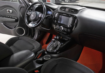 Подержанный автомобиль Kia Soul 2017 года (11 фото)