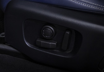 Подержанный автомобиль Land Rover Range Rover Velar 2020 года (25 фото)