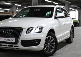 Подержанный автомобиль Audi Q5 2012 года (23 фото)