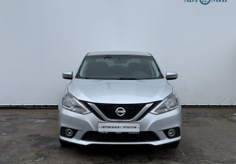 Подержанный автомобиль Nissan Sentra Sedan 2017 года (2 фото)