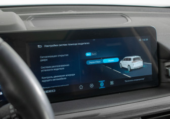 Подержанный автомобиль Exeed VX 2023 года (22 фото)