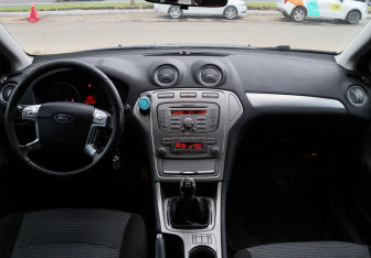 Подержанный автомобиль Ford Mondeo Wagon 2008 года (9 фото)