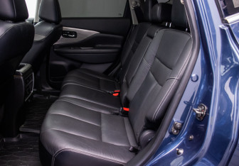 Подержанный автомобиль Nissan Murano Suv 2021 года (11 фото)