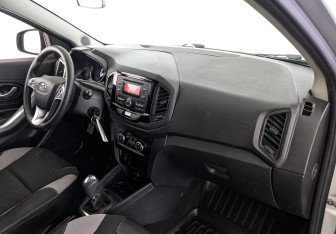 Подержанный автомобиль LADA (ВАЗ) XRAY 2018 года (13 фото)