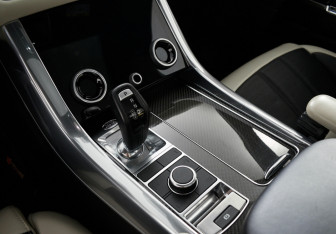 Подержанный автомобиль Land Rover Range Rover Sport 2020 года (18 фото)