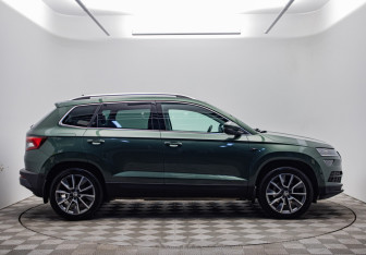 Подержанный автомобиль Skoda Karoq 2020 года (4 фото)