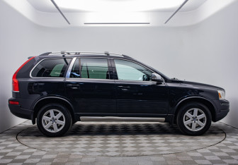 Подержанный автомобиль Volvo XC90 2010 года (6 фото)
