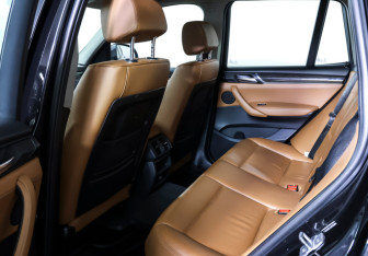 Подержанный автомобиль BMW X3 2017 года (11 фото)