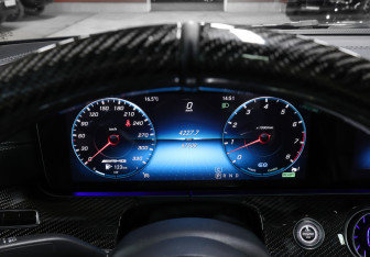 Подержанный автомобиль Mercedes-Benz AMG GT Coupe 2019 года (13 фото)