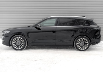 Подержанный автомобиль Voyah Free 2022 года (4 фото)