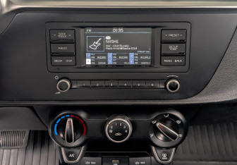 Подержанный автомобиль Kia Rio Hatchback 2021 года (15 фото)