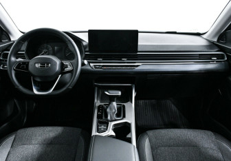 Подержанный автомобиль Geely Emgrand 2023 года (9 фото)