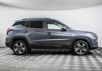 Подержанный автомобиль Москвич 3 2023 года (5 фото)