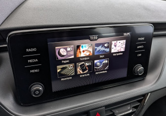 Подержанный автомобиль Skoda Rapid Liftback 2021 года (26 фото)