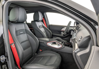 Подержанный автомобиль Mercedes-Benz GLE AMG 2024 года (24 фото)