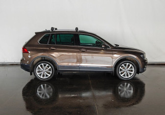 Подержанный автомобиль Volkswagen Tiguan 2019 года (4 фото)
