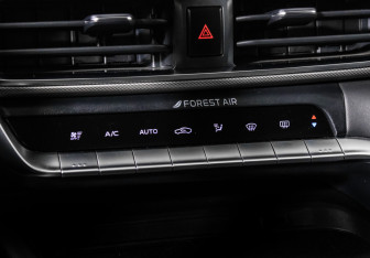 Подержанный автомобиль Changan UNI-T 2023 года (19 фото)