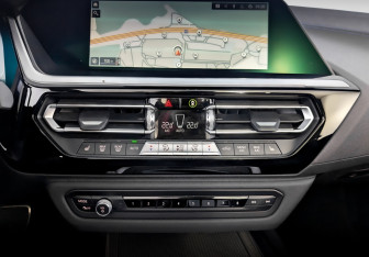 Подержанный автомобиль BMW Z4 Roadster 2020 года (14 фото)