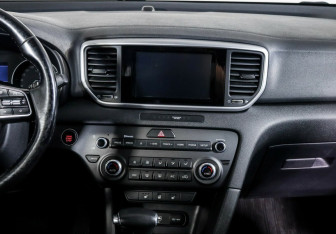 Подержанный автомобиль Kia Sportage 2018 года (9 фото)