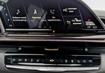 Подержанный автомобиль Cadillac Escalade Suv 2021 года (16 фото)