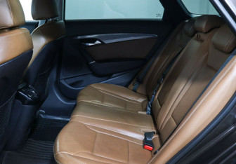 Подержанный автомобиль Hyundai i40 Wagon 2017 года (16 фото)