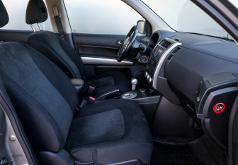 Подержанный автомобиль Nissan X-Trail 2013 года (10 фото)