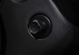Подержанный автомобиль Nissan Pathfinder 2014 года (18 фото)