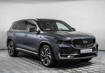 Подержанный автомобиль Geely Monjaro 2022 года (3 фото)