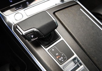 Подержанный автомобиль Audi A7 2018 года (19 фото)