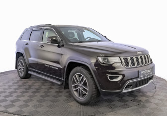 Подержанный автомобиль Jeep Grand Cherokee 2019 года (3 фото)