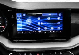 Подержанный автомобиль Skoda Octavia Liftback 2022 года (11 фото)