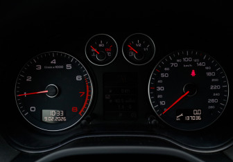 Подержанный автомобиль Audi A3 Hatchback 2012 года (18 фото)