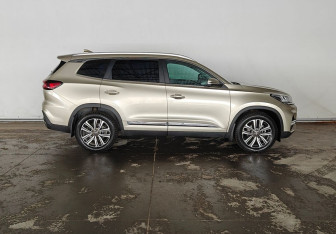 Подержанный автомобиль Chery Tiggo 8 2020 года (7 фото)