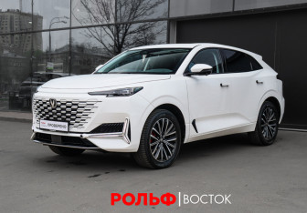 Подержанный автомобиль Changan UNI-K 2023 года (20 фото)