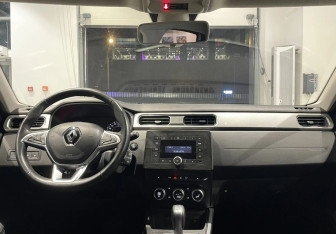 Подержанный автомобиль Renault Arkana 2019 года (11 фото)