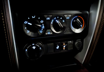 Подержанный автомобиль Toyota Fortuner 2019 года (28 фото)