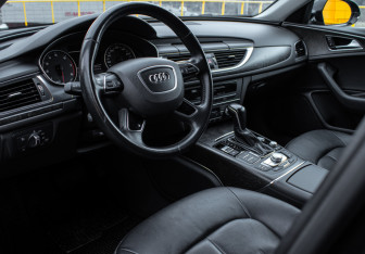 Подержанный автомобиль Audi A6 Sedan 2016 года (10 фото)