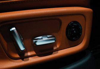 Подержанный автомобиль LiXiang L6 2024 года (16 фото)