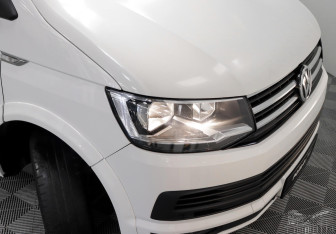 Подержанный автомобиль Volkswagen Caravelle 2018 года (27 фото)