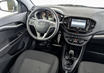 Подержанный автомобиль LADA (ВАЗ) Vesta Sedan 2019 года (29 фото)