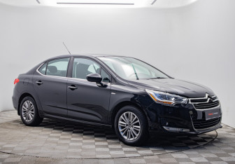 Подержанный автомобиль Citroen C4 Sedan 2013 года (7 фото)