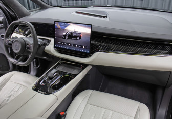 Подержанный автомобиль Zeekr 009 2024 года (12 фото)