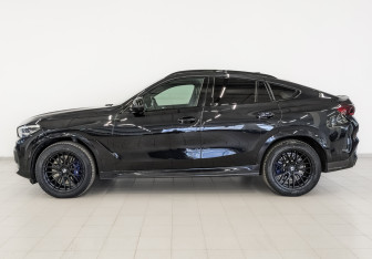 Подержанный автомобиль BMW X6 2020 года (8 фото)