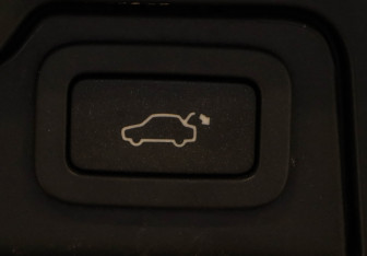 Подержанный автомобиль Land Rover Range Rover Evoque 2017 года (27 фото)