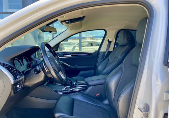 Подержанный автомобиль BMW X4 2019 года (23 фото)
