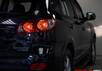 Подержанный автомобиль Hyundai Santa Fe 2008 года (22 фото)