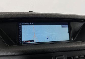 Подержанный автомобиль BMW X1 2011 года (18 фото)