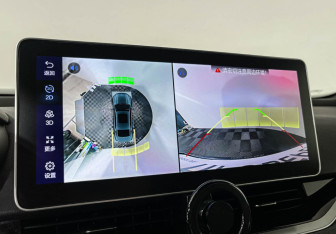 Подержанный автомобиль Geely Preface 2023 года (21 фото)